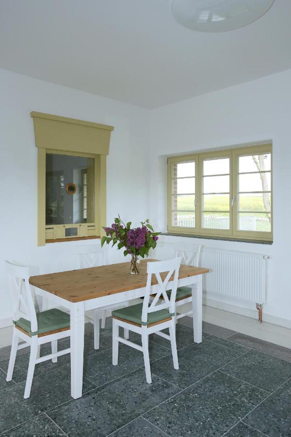 Bahnhof Hohen Mistorf Appartement Buitenkant foto