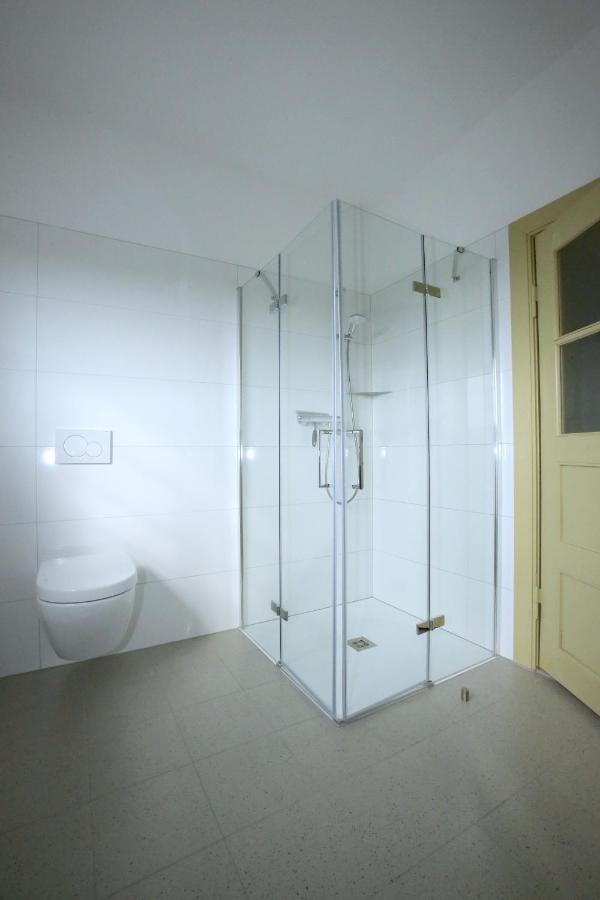 Bahnhof Hohen Mistorf Appartement Buitenkant foto
